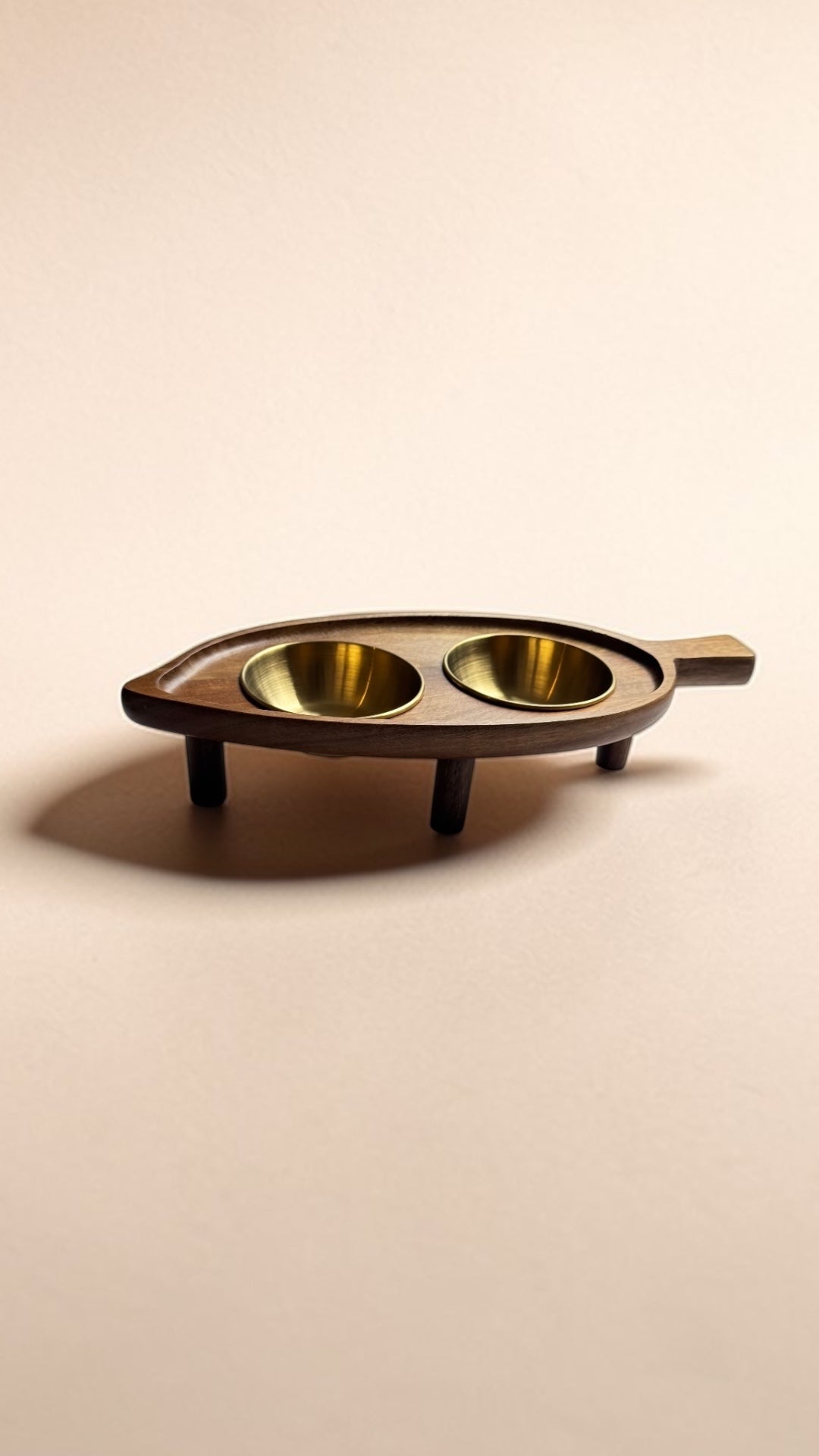 Raised leaf non-spill antibacterial cat bowl elaveted feeder UK THEKEA